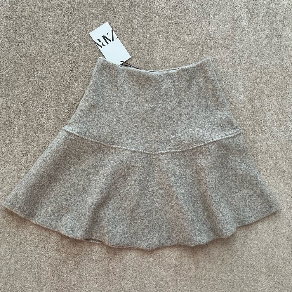 Gray Stretchy Women’s Skirt